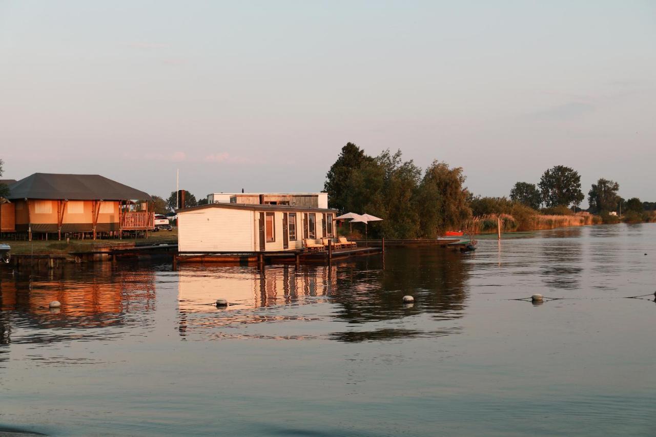 Floatel - de Schans Alphen Benedeneind Extérieur photo