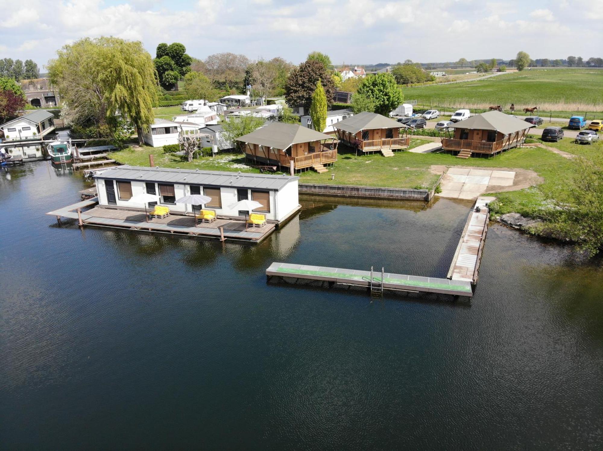 Floatel - de Schans Alphen Benedeneind Extérieur photo